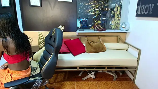 Snapshot of enderlis chatting on 02.11.25 enderlis online show from 02.11.25