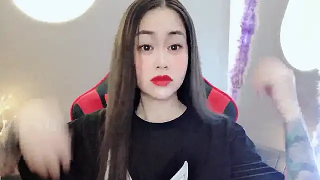 Snapshot of witch-39 chatting on 01.13.25 witch-39 online show from 01.13.25