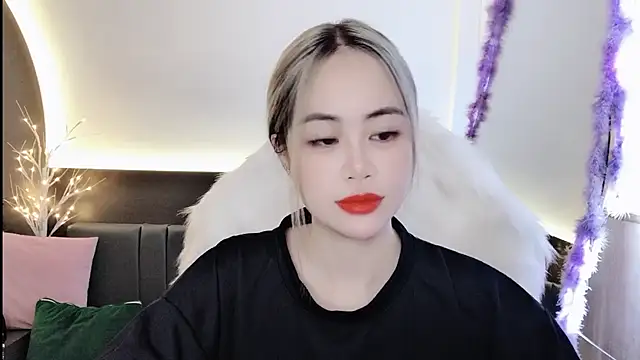 Snapshot of witch-39 chatting on 02.27.25 witch-39 online show from 02.27.25