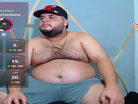 Snapshot of damian_chubby chatting on 09.10.25 damian chubby online show from 09.10.25