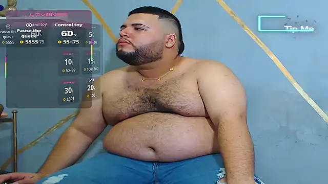 Snapshot of damian_chubby chatting on 09.25.25 damian chubby online show from 09.25.25