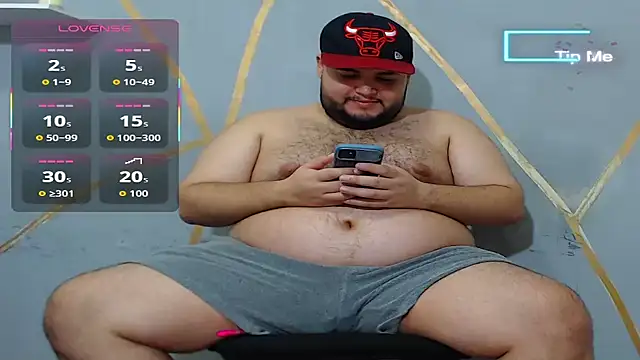 Snapshot of damian_chubby chatting on 10.02.25 damian chubby online show from 10.02.25