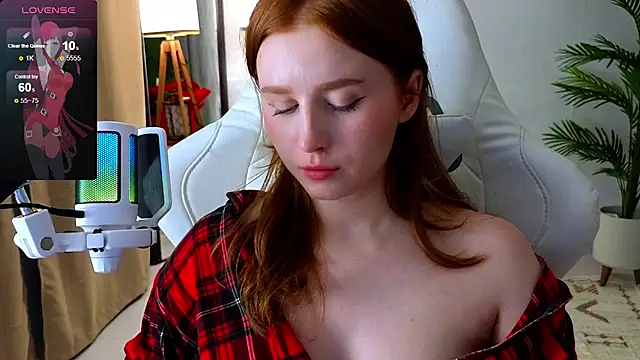 Snapshot of Meow_babe chatting on 01.20.25 Meow babe online show from 01.20.25