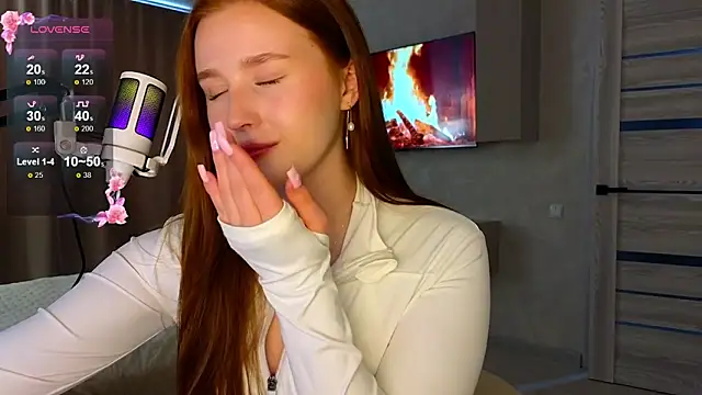 Snapshot of Meow_babe chatting on 04.25.26 Meow babe online show from 04.25.26