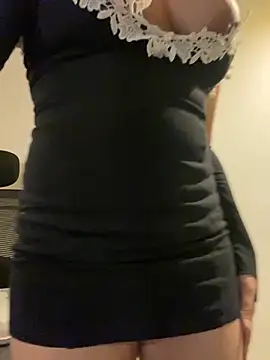 Snapshot of AditiIndia chatting on 12.11.24 AditiIndia online show from 12.11.24