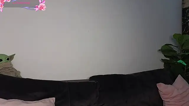 ReyaSophia online show from 12.21.25