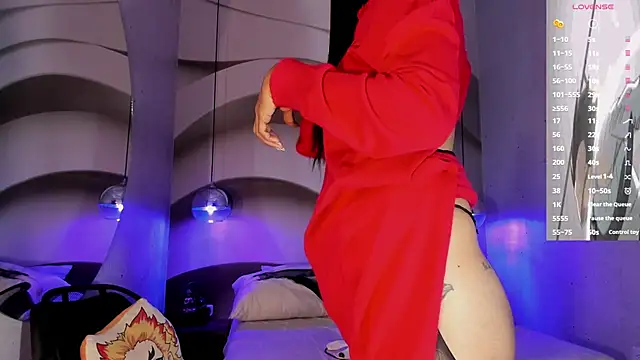 Snapshot of IamNayuta chatting on 01.05.25 IamNayuta online show from 01.05.25