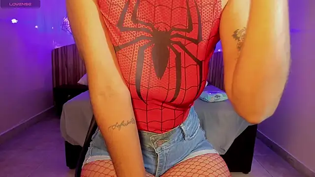 Snapshot of IamNayuta chatting on 01.29.25 IamNayuta online show from 01.29.25