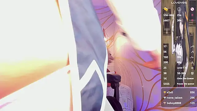 Snapshot of IamNayuta chatting on 02.24.25 IamNayuta online show from 02.24.25