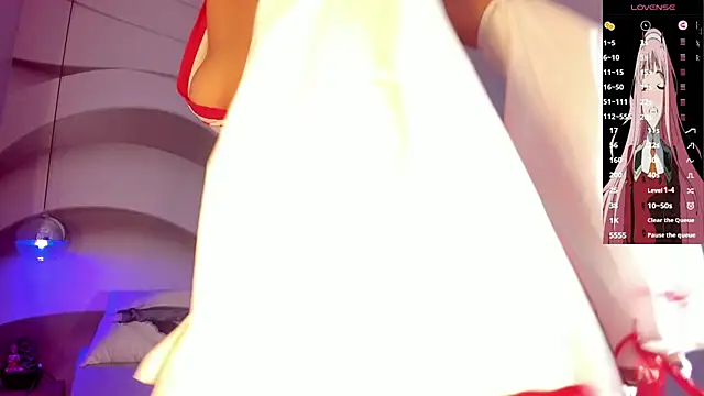 Snapshot of IamNayuta chatting on 03.20.25 IamNayuta online show from 03.20.25