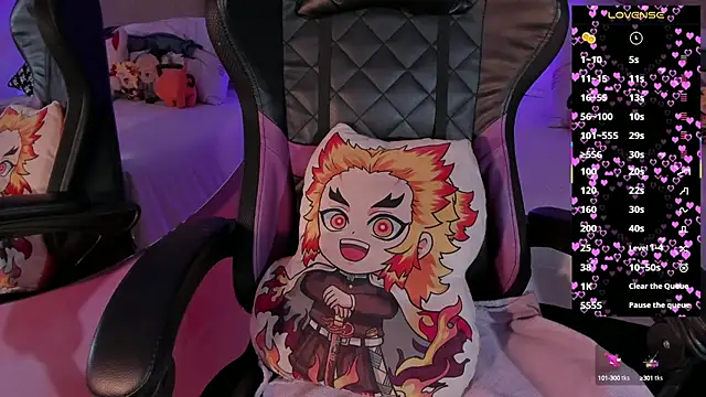 Snapshot of IamNayuta chatting on 10.06.25 IamNayuta online show from 10.06.25