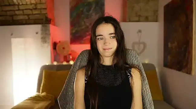 Snapshot of Gia_Paige18 chatting on 12.08.24 Gia Paige18 online show from 12.08.24