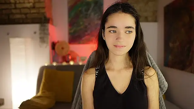 Snapshot of Gia_Paige18 chatting on 12.10.24 Gia Paige18 online show from 12.10.24