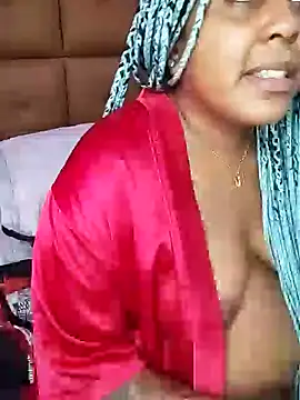 ELLA KELLY online show from 01.04.25