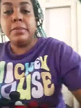 ELLA KELLY online show from 01.13.25