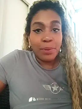 ELLA KELLY online show from 10.21.25