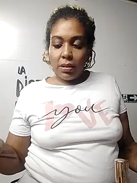 ELLA KELLY online show from 11.20.25