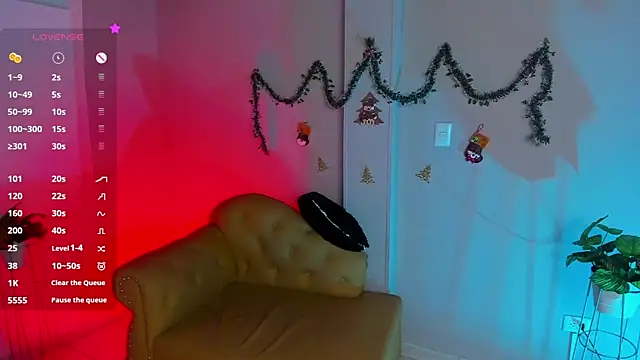 StarMilf online show from 12.19.24