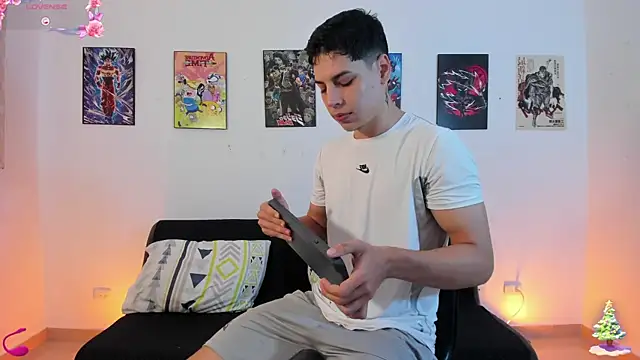 jonathanjoestar  online show from 12.20.25