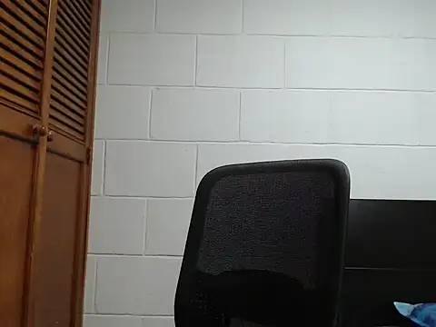 dimitriquiet05 online show from 02.20.26