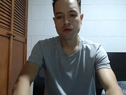 dimitriquiet05 online show from 02.24.26