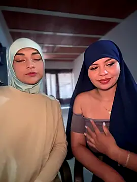 lalilamassu1 online show from 09.18.25