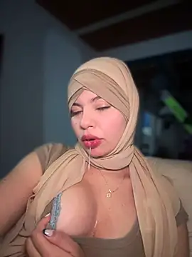 lalilamassu1 online show from 02.12.26