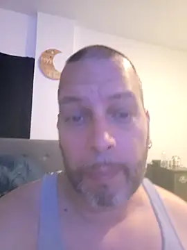Snapshot of Just2much chatting on 05.18.26 Just2much online show from 05.18.26