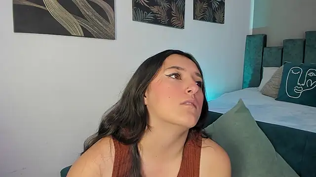 Kathia Morelli online show from 10.14.25