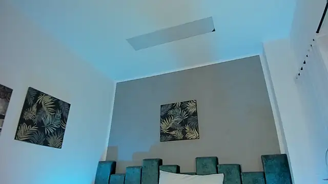Snapshot of Kathia_Morelli chatting on 05.25.26 Kathia Morelli online show from 05.25.26