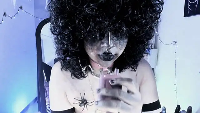 Snapshot of kuromi69 chatting on 02.11.26 kuromi69 online show from 02.11.26