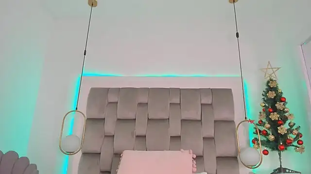 Sara  Williams online show from 12.06.24