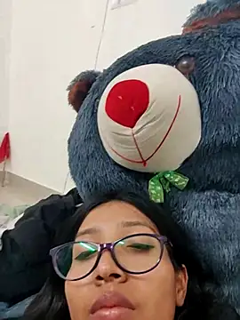 Snapshot of Angel_Anamika chatting on 02.15.25 Angel Anamika online show from 02.15.25
