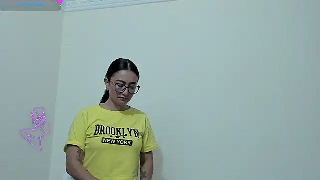 Missmia23 online show from 03.03.25