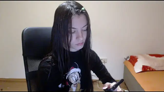 CuteJollie4U online show from 12.14.24