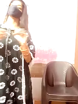 Snapshot of Payal-Love143 chatting on 12.24.24 Payal-Love143 online show from 12.24.24