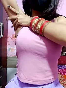 Snapshot of Payal-Love143 chatting on 02.13.25 Payal-Love143 online show from 02.13.25