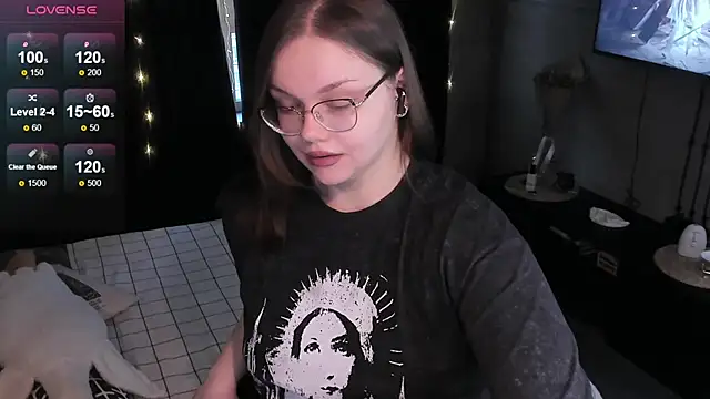 EvaBae online show from 12.02.24