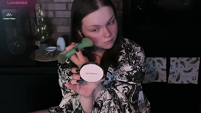 EvaBae online show from 12.14.24