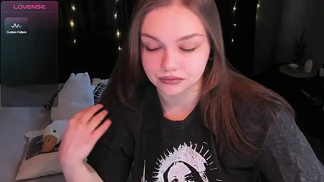 EvaBae online show from 12.20.24