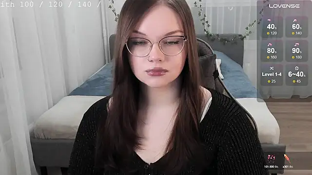 EvaBae online show from 09.30.25