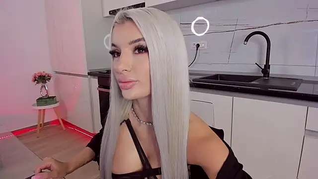 CelyneMay online show from 10.12.25