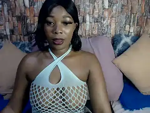 Snapshot of Foxy_African chatting on 03.17.25 Foxy African online show from 03.17.25