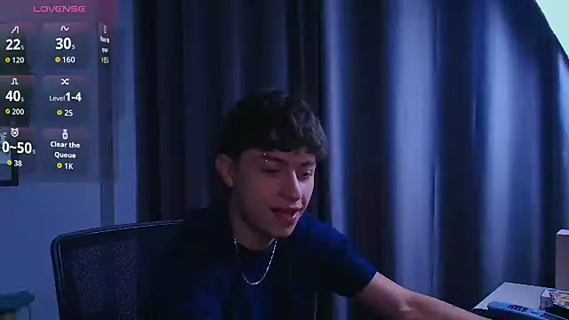 Ares Dickson online show from 10.31.25