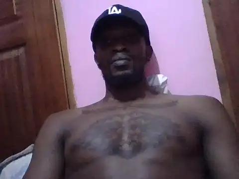 Snapshot of Tonedom chatting on 10.13.25 Tonedom online show from 10.13.25