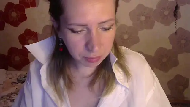 Queen Daenerys online show from 09.25.25