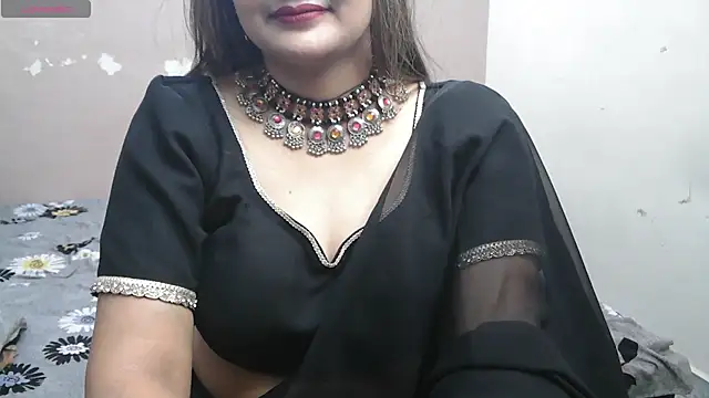 Snapshot of Jass-Karan chatting on 02.08.25 Jass-Karan online show from 02.08.25
