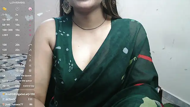 Snapshot of Jass-Karan chatting on 02.27.25 Jass-Karan online show from 02.27.25
