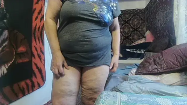 Snapshot of NataliiaRosa54 chatting on 12.05.25 NataliiaRosa54 online show from 12.05.25