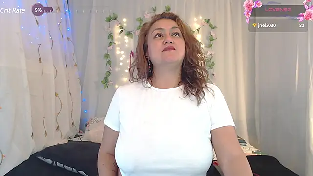 Snapshot of missrosario_stepmoan chatting on 03.13.25 missrosario stepmoan online show from 03.13.25